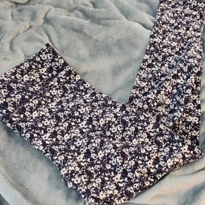 MOVING SALE Aerie Chill Play Move Leggings